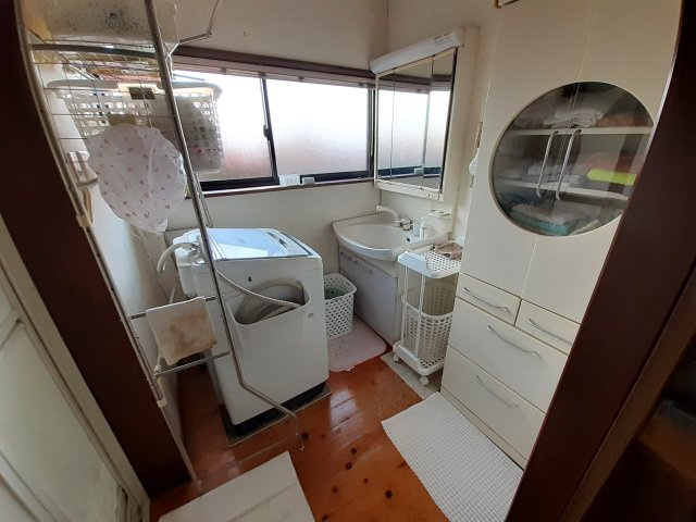 宇土市新開町の中古一戸建の脱衣所