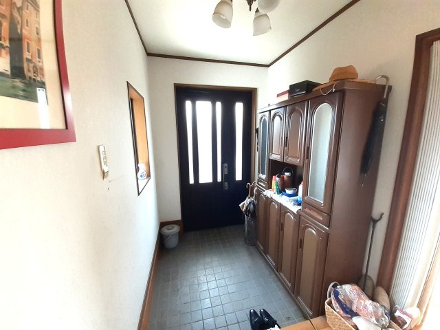 宇土市新開町の中古一戸建の玄関