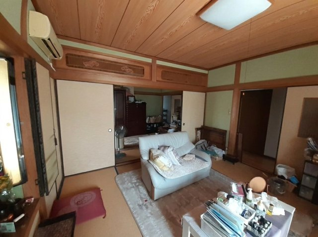 宇土市新開町の中古一戸建の和室|8帖
