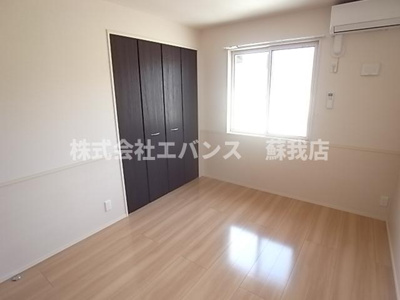 【寝室】 | アマービレＢ | 開放的な寝室です