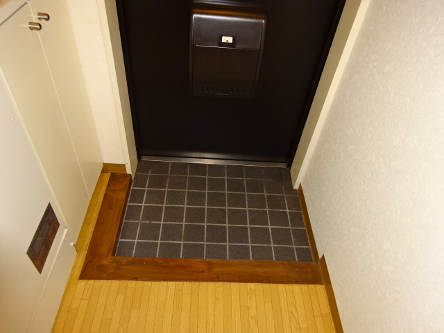 サンガーデン浄泉　東棟の玄関