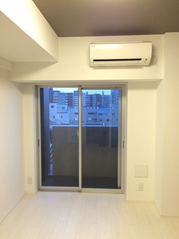 ヴァローレクオリタ清澄白河の居間・リビング