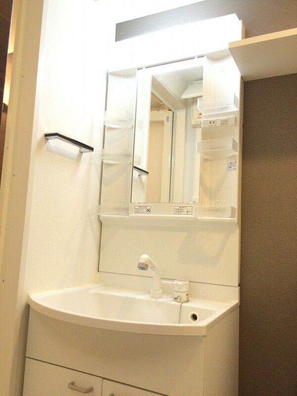 ヴァローレクオリタ清澄白河の洗面所