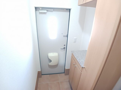 【玄関】 | グレイス　レジデンス　Ｂ | 毎日通る玄関はこちらです