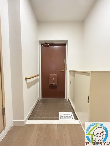 岸本マンションの玄関