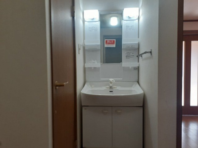 【洗面所】 | パルテールＤ | ゆったりとスペースのある洗面所