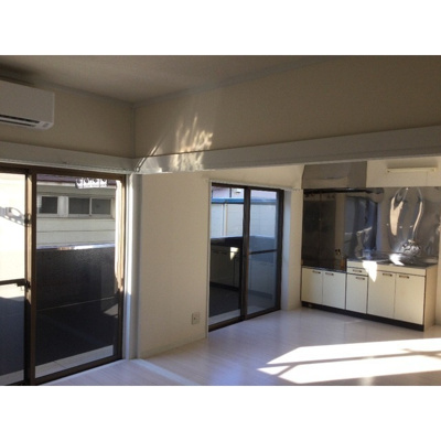 【居間・リビング】 | 第二ひさごハイツ | おしゃれなリビングです