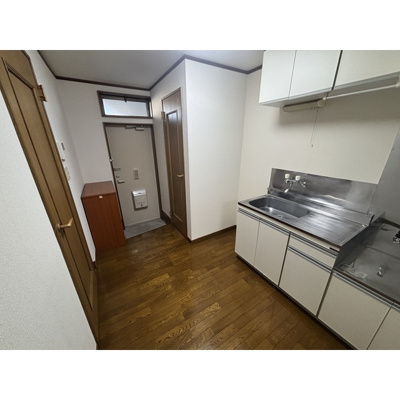 【洗面所】 | サンワハイツ７号棟 | ゆったりとスペースのある洗面所