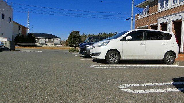 ソレイユ・ルヴァンⅠの駐車場|駐車場があります