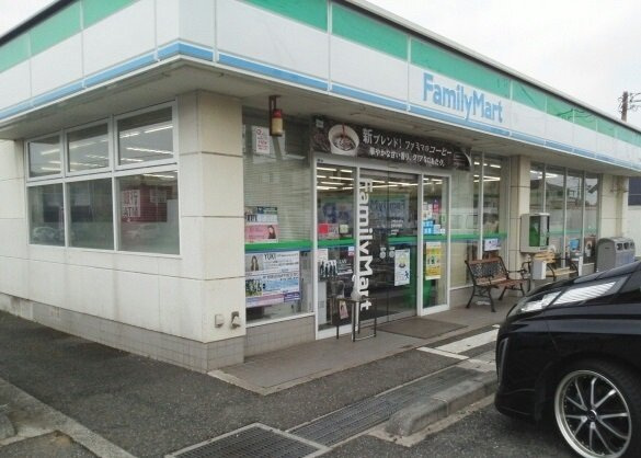 ソレイユ・ルヴァンⅠの周辺|ファミリーマートまで300m