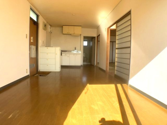 レジデンツ藤の居間・リビング