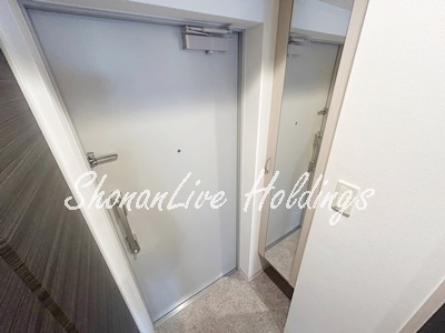 【玄関】 | ライムグリーン | シューズボックスございます♪※同物件別部屋