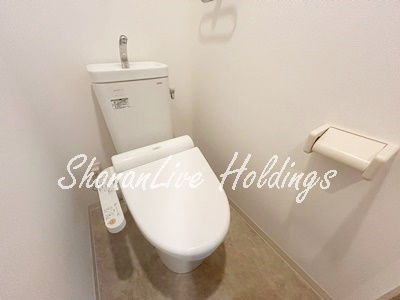 【トイレ】 | ライムグリーン | 温水洗浄便座付き♪※同物件別部屋