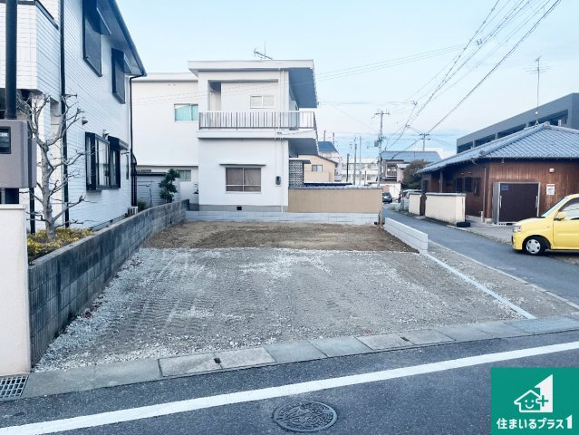 淡路市志筑　新築一戸建ての外観|周辺は落ち着いた街並みの住宅地！子育てがしやすい住環境です！まだ未完成ですが、現地でしかわからない事もございます。是非一度ご覧ください。