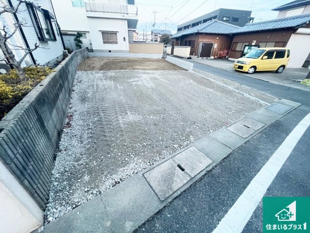 淡路市志筑　新築一戸建ての外観|周辺は落ち着いた街並みの住宅地！子育てがしやすい住環境です！まだ未完成ですが、現地でしかわからない事もございます。是非一度ご覧ください。