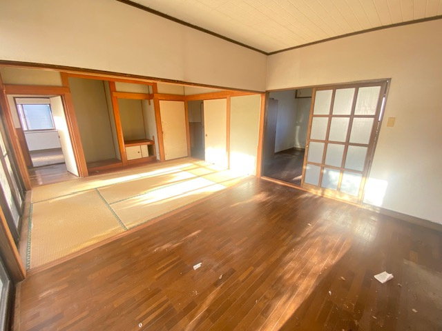 都城市志比田町の中古一戸建の居間・リビング