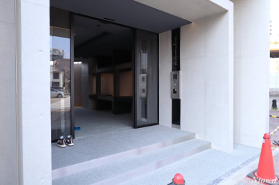 【エントランス】 | inspiration | 建物の内部です