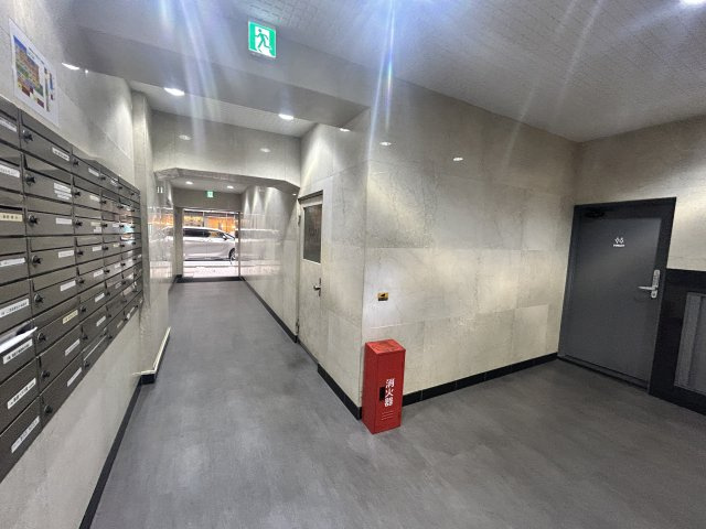 友野本社ビル　704のロビー