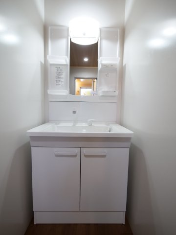ガーデンハイツ南輝Ｂの独立洗面台