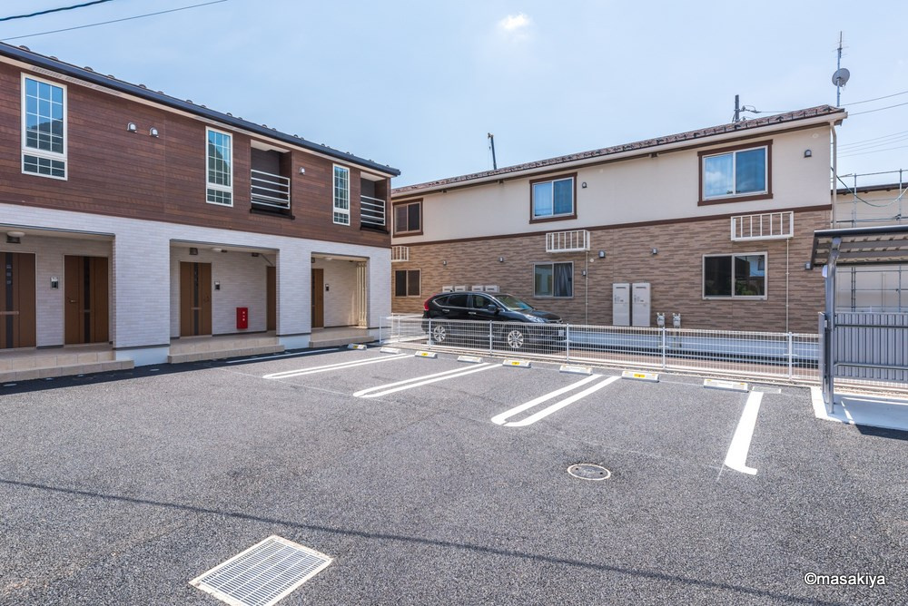 グランドハウス妻科の駐車場|駐車場