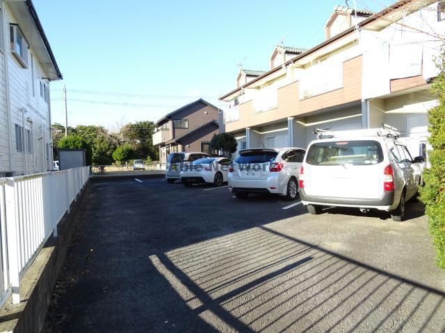 サンライズハイツ（若松中央）の駐車場|駐車場