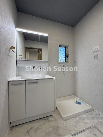 【独立洗面台】 | 洗濯パン・水栓や独立洗面台もリフォームが完了しております！