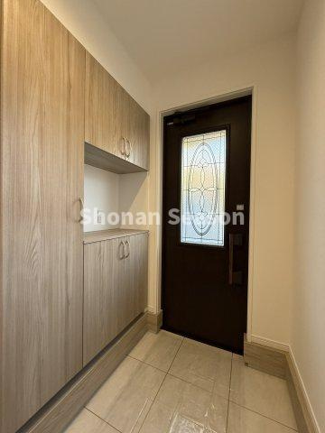 【玄関】 | たっぷり収納可能なシューズBOXでキレイな玄関をキープできますね！