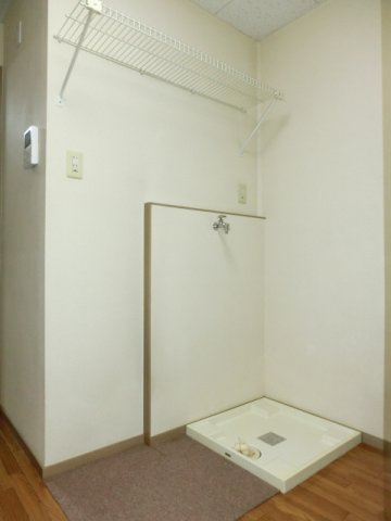 【その他】 | 千葉ハイツⅡ | 室内に洗濯機置き場あり。 （※参考写真）