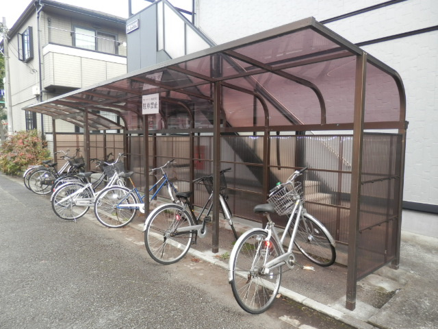 【その他共用部分】 | 千葉ハイツⅡ | 屋根付き駐輪場。