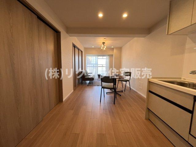 メロディーハイム大日のダイニング|LDK13.6帖
■物件内覧・資金計画相談・住宅ローン相談、リフォーム相談、お問合せ受付中■
※当日・翌日のご内覧、ご相談はお電話でのお問合せがスムーズです！