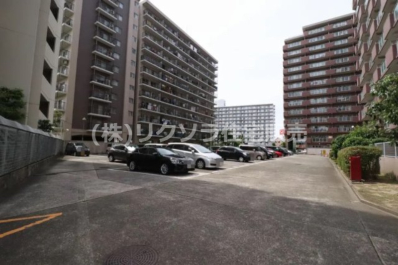 メロディーハイム大日の駐車場|■物件内覧・資金計画相談・住宅ローン相談、リフォーム相談、お問合せ受付中■
※当日・翌日のご内覧、ご相談はお電話でのお問合せがスムーズです！