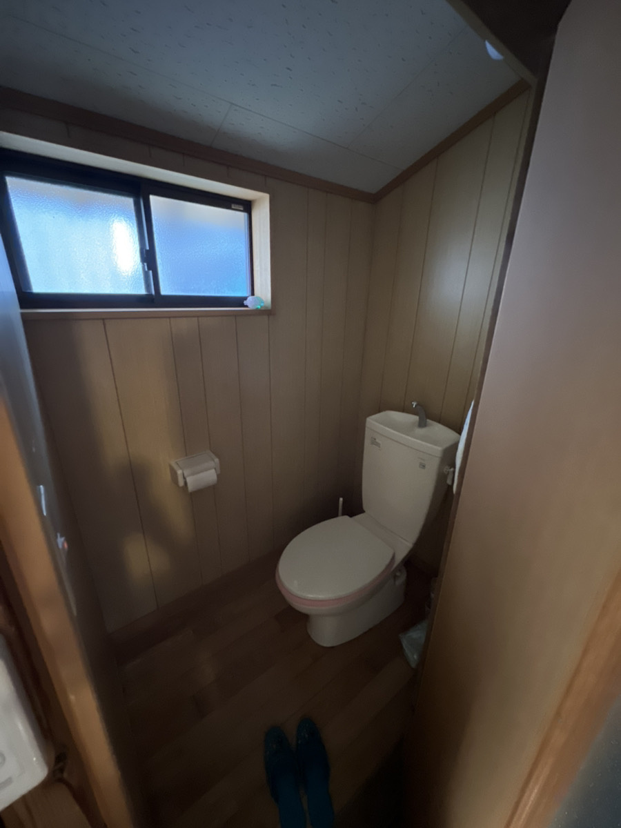 八代市鏡町下有佐424のトイレ