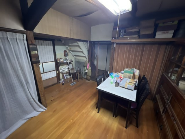 八代市鏡町下有佐424の内装