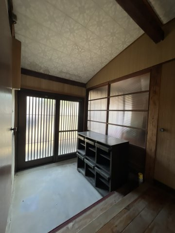 八代市鏡町下有佐424の玄関