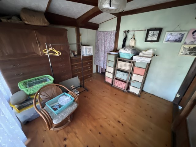 八代市鏡町下有佐424の洋室