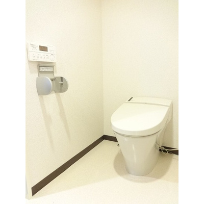 【トイレ】 | エルフラット鶯谷 | ゆったりとした空間のトイレです