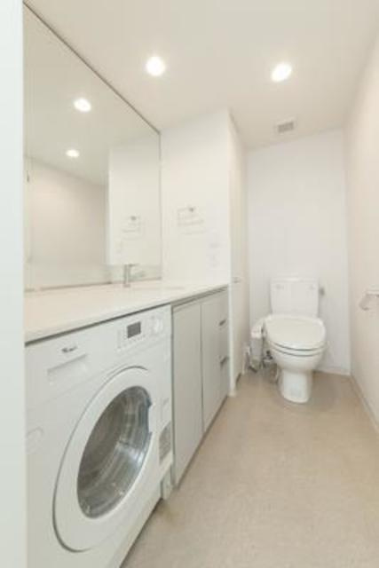 ル・シヤージュ神宮前の洗面所|※写真は同タイプ住戸です。