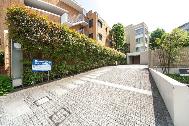 ル・シヤージュ神宮前の外観|おしゃれな外観です