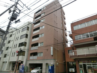 【外観】 | ＳＲＣ造の重厚な外観。