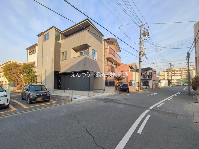 メルディア大野町の前面道路含む現地写真