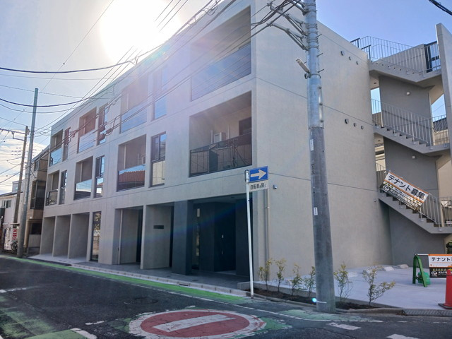 Pine Residence３