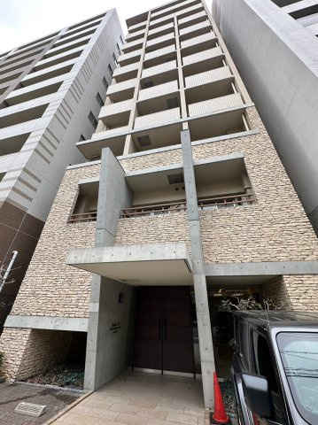 レジュールアッシュ心斎橋リュクスの外観