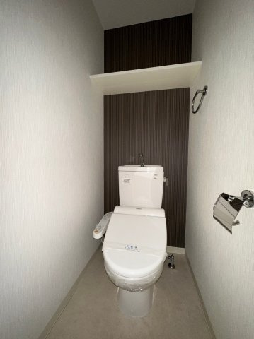 レジュールアッシュ心斎橋リュクスのトイレ