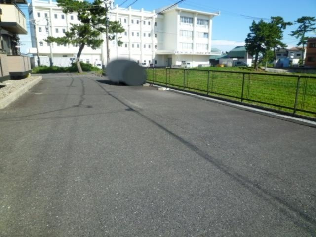シャローム　Ｂの駐車場