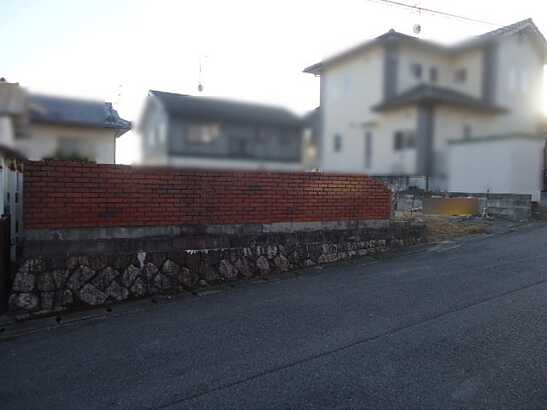 【前面道路含む現地写真】