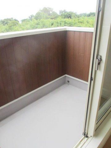 【バルコニー】