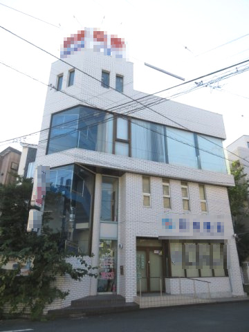 川口市西青木５丁目のビル