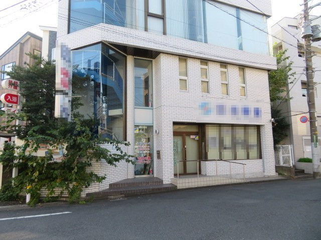 川口市西青木５丁目のビル