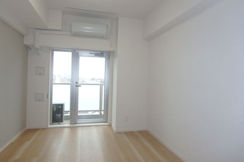 Ｌａ　Ｄｏｕｃｅｕｒ新小岩の居間・リビング