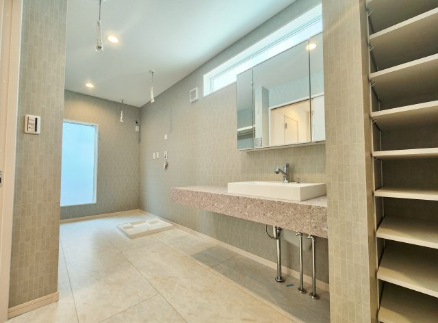 板橋区徳丸4丁目 限定1棟の完成予想図|エアコンも設置可能な広々ランドリールーム付
お洗濯物はこのスペースで全て快適に行えます
(イラストは図面を基に起こしたもので実際のものとは多少異なる場合がございます)